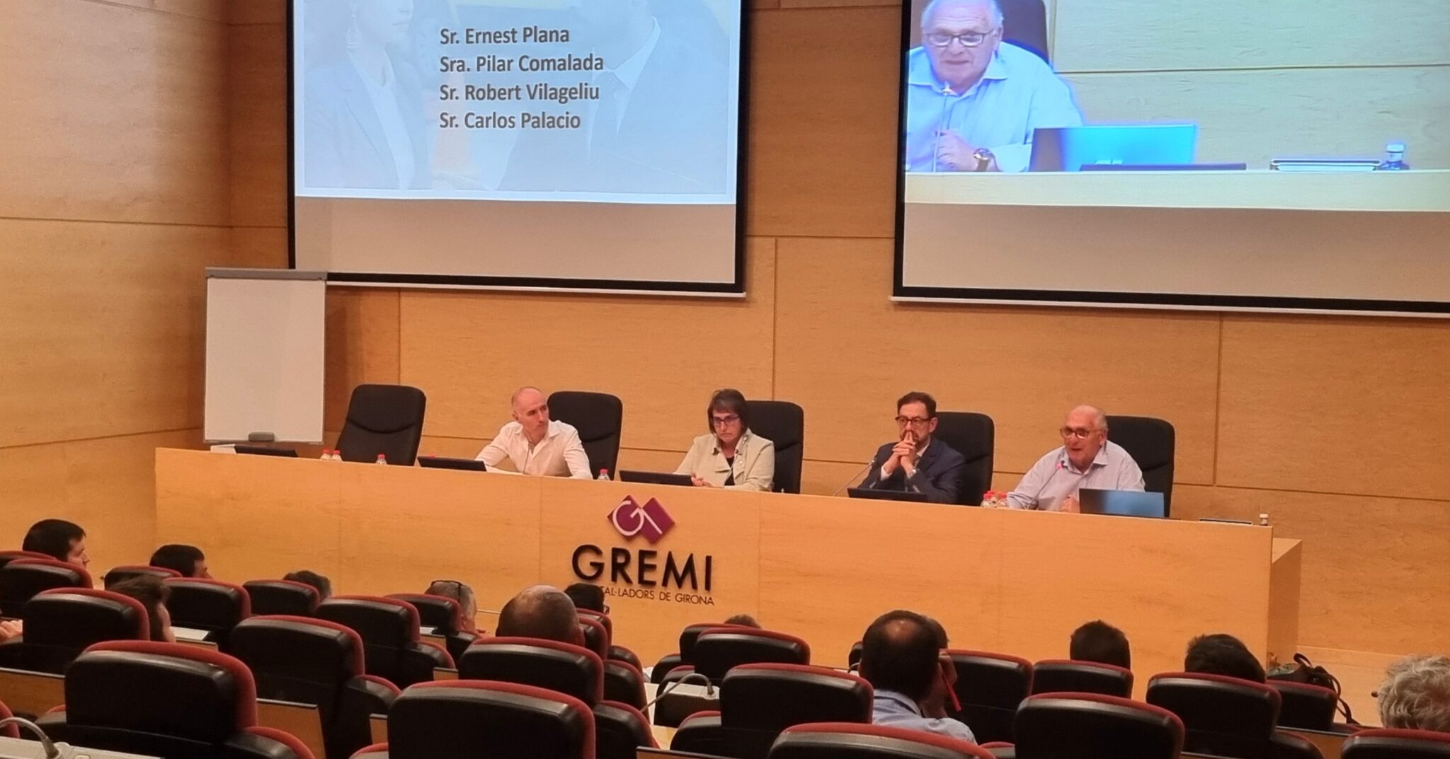 Èxit de la Taula Rodona sobre Reparacions: Com Resoldre Conflictes al Taller - 
